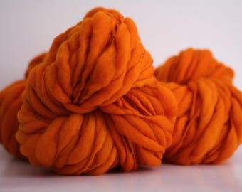 Yarn Chunky Hand Spun Thick and Thin Wool Slub Hand Dyed TtS™ Super Bulky Papaver nudicaule