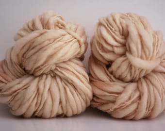 Super Bulky Hand Spun Thick and Thin Yarn Bulky Wool Slub Hand Dyed TtS™ α-Cassiopeia