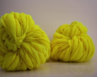 Chunky HandSpun Thick and Thin Wool Yarn Slub Hand Dyed tts™ Sunflower