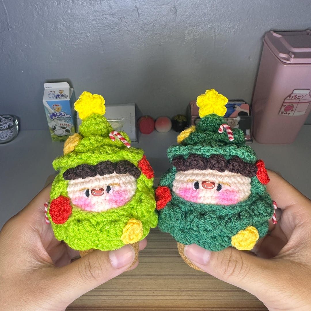 Large Crochet Christmas Tree Keychain | Cute Holiday Amigurumi Charm ...