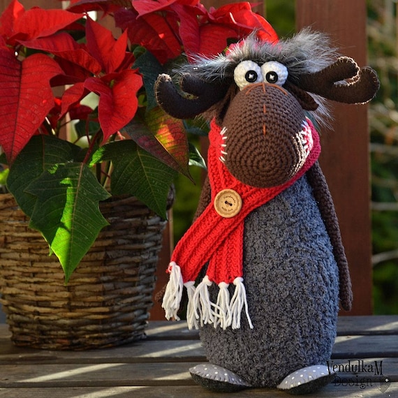 Christmas Moose Crochet Pattern | Amigurumi with Fuzzy Yarn PDF | Festive toys | Holiday Decoration Gift | Intermediate level