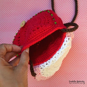 Crochet pattern Strawberry crochet purse by VendulkaM crochet handbag/ bag pattern/ digital, DIY, pdf image 4