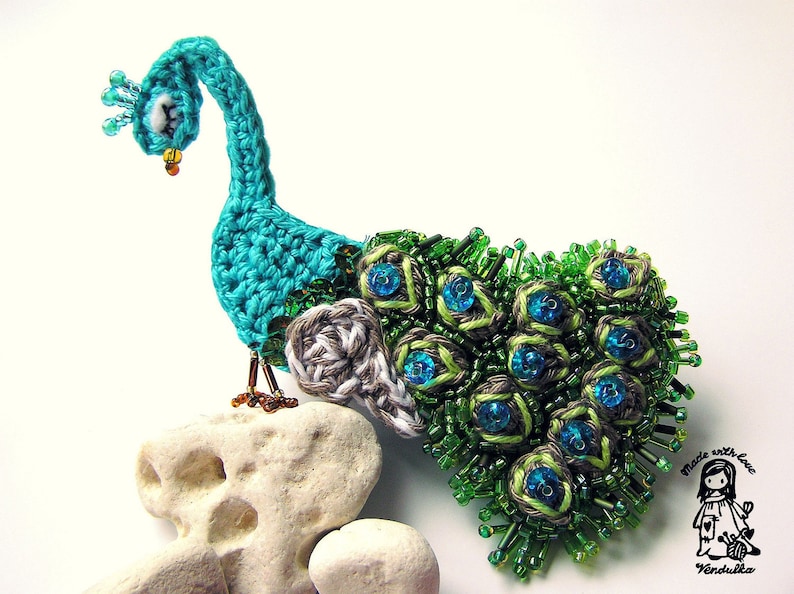 Patron au crochet broche paon DIY image 1