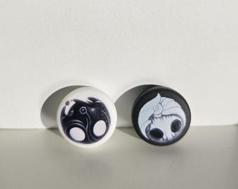 Hollow Knight Thumb Grips for Nintendo Switch/PlayStation/Xbox | Hollow Knight Merchandise| Gifts for Gamers | Handmade Gaming Accessories
