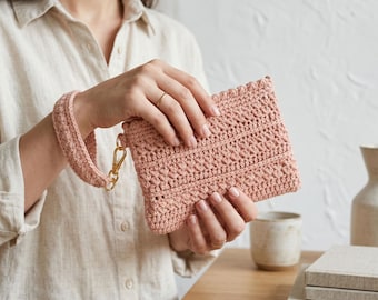 Handmade Crochet Cotton Wristlet Pouch, Zipper Bag, Everyday Clutch, Minimalist Organizer