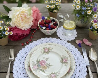 Scalloped Edge Crochet Placemat Pattern | Modern Table Decor PDF (Digital Download)
