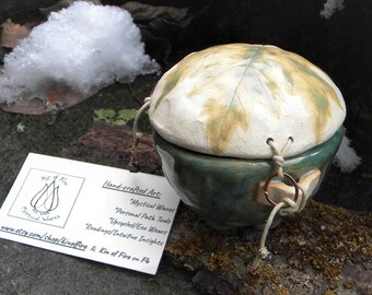 Trinket Keeper - Handmade Stoneware Trinket Keeper - Small - Maple Leaf with Charm Closures - Handmade Jewelry Box - Nature Decor