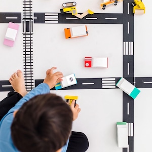 電車の線路と道路の和紙テープセット、プレイルームの装飾テープ、鉄道の線路の装飾、子供の想像力豊かな遊び、道路テープ、道路地図