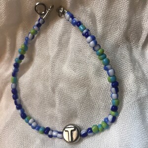Hand made seed bead T initial bracelet