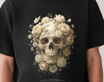 Totenkopf & Blumen Grafik T-Shirt: Comfort Colors Halloween T-Shirt by OHNO New York