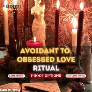 Puede incluir: Una colección de velas encendidas en varios tonos de rojo y blanco, dos estatuas de torso femenino blanco, una bola de cristal y un cuaderno abierto con texto escrito a mano. La imagen contiene el texto AVOIDANT TO OBSESSED LOVE RITUAL.