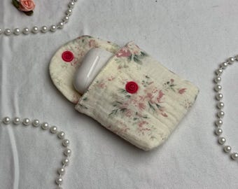 Mini Button Pouch – Small Case for AirPods, Tampons, Coins