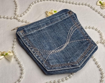 Small Denim Zipper Pouch – Handmade Jeans Bag for Coins, Keys, or Small Essentials