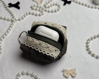 Handmade Mini Zipper Pouch Keychain – Small Coin Purse, AirPods Case, Tampon Holder