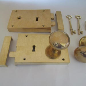 Colonial Rustic solid BRASS door rim lock latch/ knobs handles retro vintage old Victorian style country cottage  UNLAQUERED BRASS