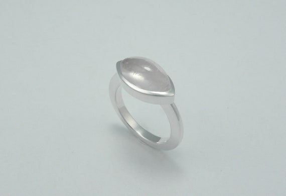bague en argent avec quartz rose bague en argent avec quartz rose