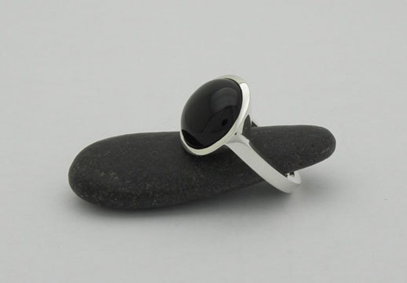 onyx silver ring image 2