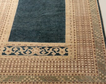 Hand Knotted Wool Rug: Olive Green Geometric Border, Traditional Design