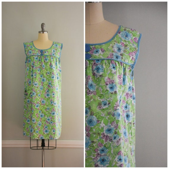 Vintage Sleeveless Housedress