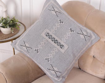 Sabra Style Pillow Cover, Grey Moroccan Boho Cushion 18x18, Handwoven Kilim by SutraLush