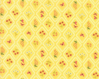 Home Sweet Home Garden Cameo Wallpaper en Jaune, Stacy Iest Hsu, 100% Coton Tissu, Moda Fabrics, 20576 18