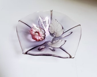 Mikasa Crystal Glass Bowl Raised 3D Floral 7 Inch