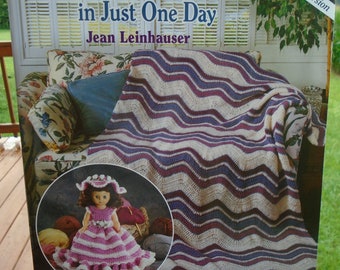 Booklet-Learn to Crochet in Just One Day-Right-Handed Version-Annie's Crochet