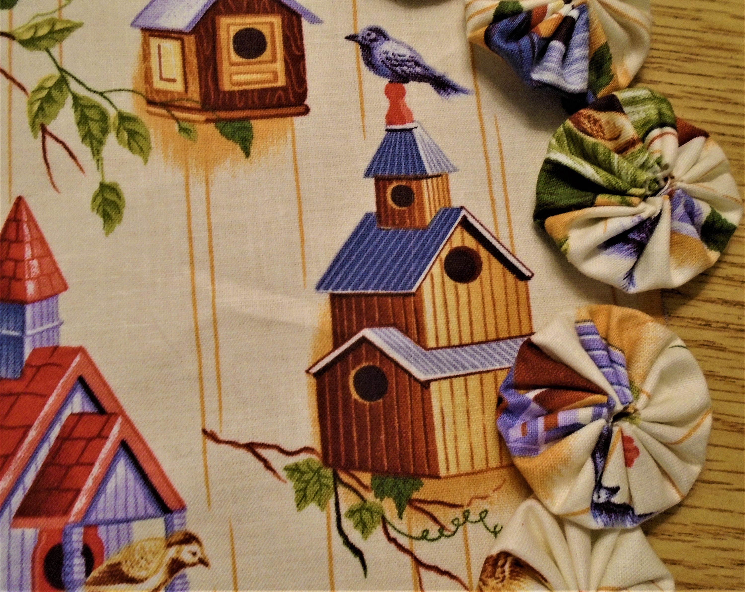 Birdhouse Fabric Yo Yo Doily, Spring/summer Home Decor, Housewarming