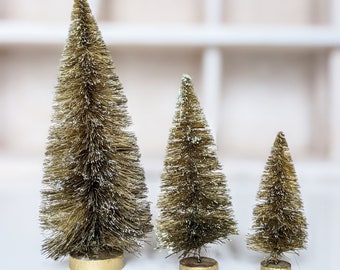 Moss Bottle Brush Tree by Distinguished Flamingo - Single Tree, 3 sizes Available