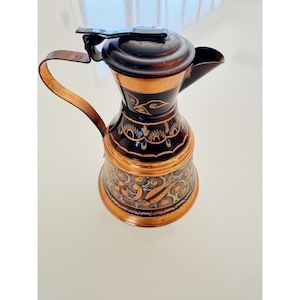 Vintage Turkish Erzincanlılar Copper Coffee Pot – Hand-Etched Ottoman Design