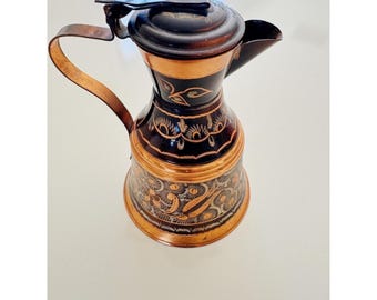 Vintage Turkse erzincanllar koperen koffiepot – handgeëtst Ottomaans ontwerp