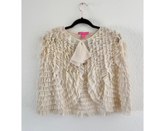 Klasyczny, kremowy, marszczony, siateczkowy szal z wiązaniem z przodu, Betsey Johnson, peleryna OS RN98072