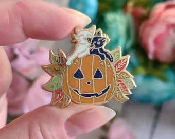 Pumpkin Cat Enamel Pin, Halloween Cat Pin, Autumn Pin, Black Cat Art