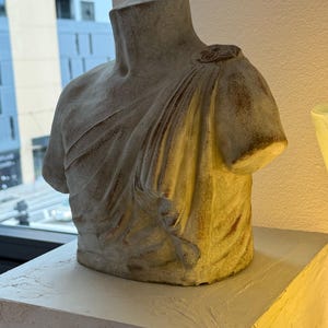 Heavy Stone Roman Bust – Classic Greco-Roman Torso Sculpture, Timeless Home & Garden Decor