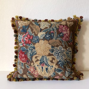 Grand coussin fleuri vintage