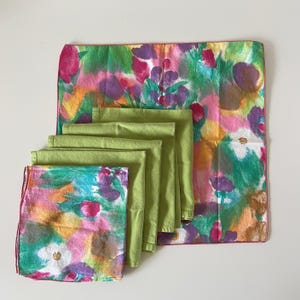 Vintage Cloth Napkin Set
