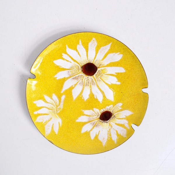 Vintage Enamel Ash Tray - Bright Yellow Tray