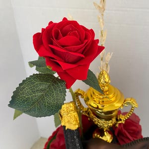 Red Roses Trophy Kentucky Derby Brown Horse With a Single Rose & Trophy - Etsy