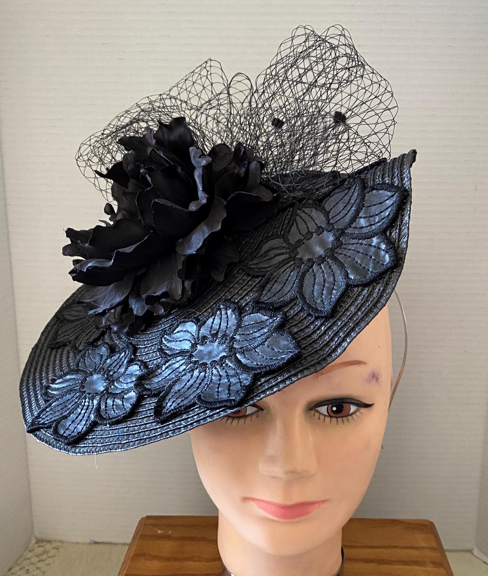 Leather Fascinator - Etsy display picture 2
