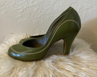 1940’s green Top Stitched Curvy Leather Pumps Round Toe Rockabilly Pin Up 7.5
