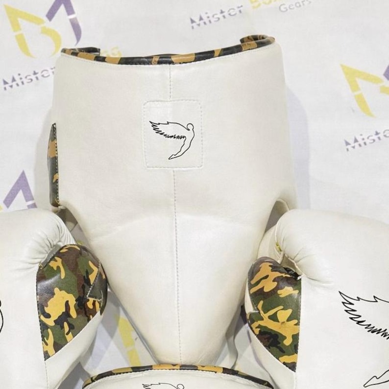 Set de boxeo con mosca, guantes de cuero camuflaje medio blanco, casco y protector de ingle, equipo profesional imagen 3