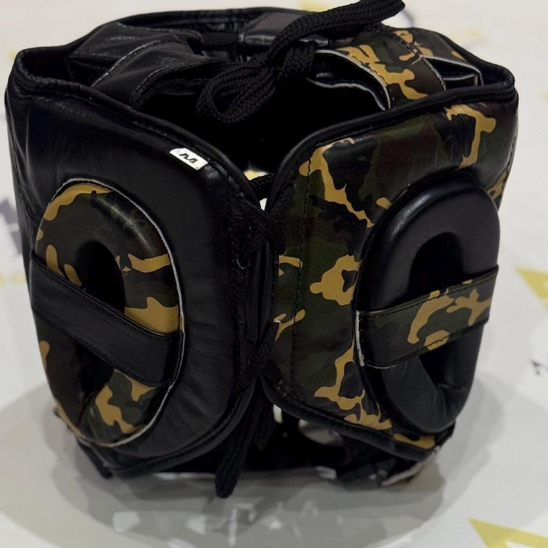 Set de boxeo con mosca, guantes de cuero camuflaje medio blanco, casco y protector de ingle, equipo profesional imagen 8