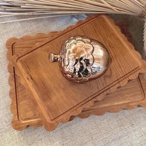 Cherry Scalloped Cutting Board | Small image 4