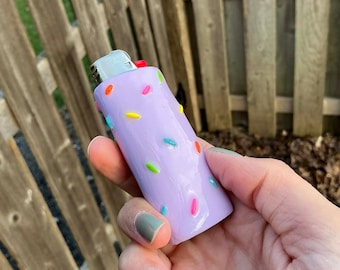 Kuchenteig Streusel Feuerzeug Etui/Hülle/Abdeckung | süßes Rauchzubehör für girly Mädchen | Cupcake Streusel Förmchen aus Fimo