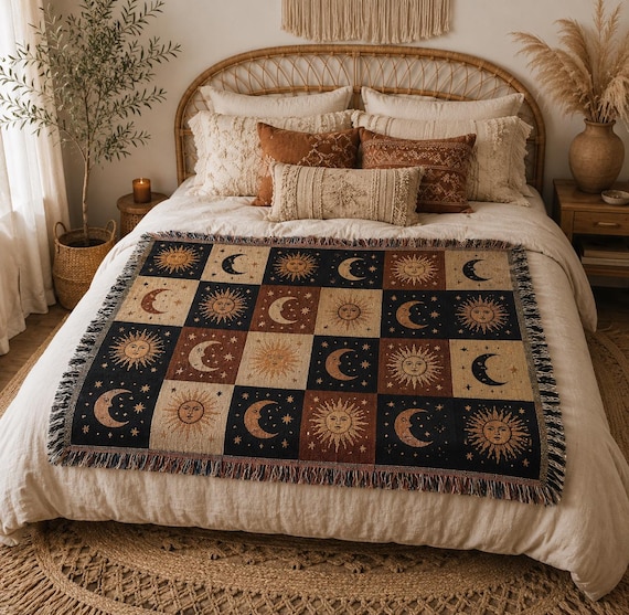 Boho-Decke mit himmlischem Schachbrettmuster (Sonne, Mond) | Astrologie-Wandteppich, Hexen-Deko