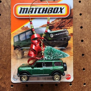 Ford Bronco 2021 Christmas Tree Ornament in Dark Green