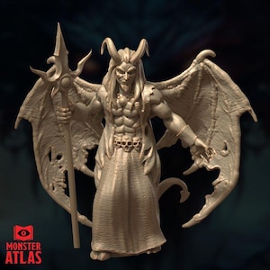 Può includere: Un set di tre tazze in ceramica con finitura opaca e macchiettata. Le tazze sono nei toni del crema, grigio chiaro e grigio scuro. Ogni tazza ha un design semplice e minimalista e un manico arrotondato.