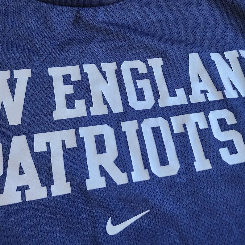 Vintage Nike New England Patriots Center Swoosh Navy Mesh Shirt XXL image 4