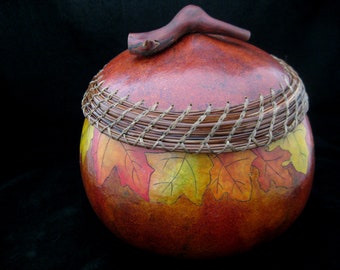 Brimming - Gourd Art Bowl with Lid