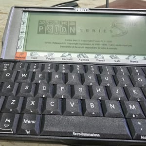 Psion PLC Palmtop PDA 1999 Gold Card Full Set – Case, Manuals, Cables – Collectors – Fully Working